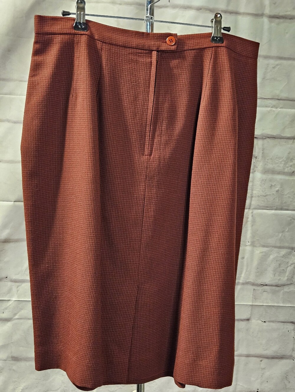 Jones New York Rust-Toned Midi Skirt - Tailored Pencil Silhouette - Picture 8 of 8